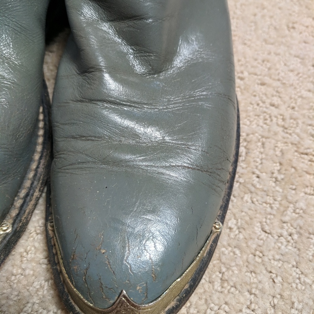 Boots - Picture 7 of 7